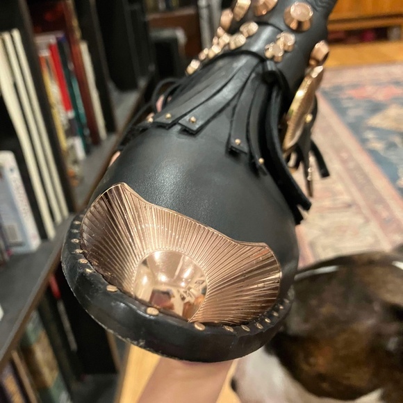 Ivy Kirzhner Black Rose Gold Studded Leather Boots Size 10 (fits like 9) - Picture 8 of 11